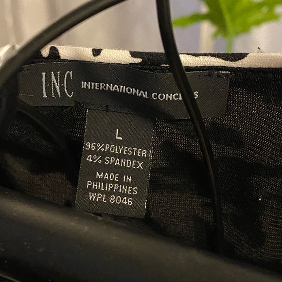 INC International Concepts peplum top - Picture 4 of 4